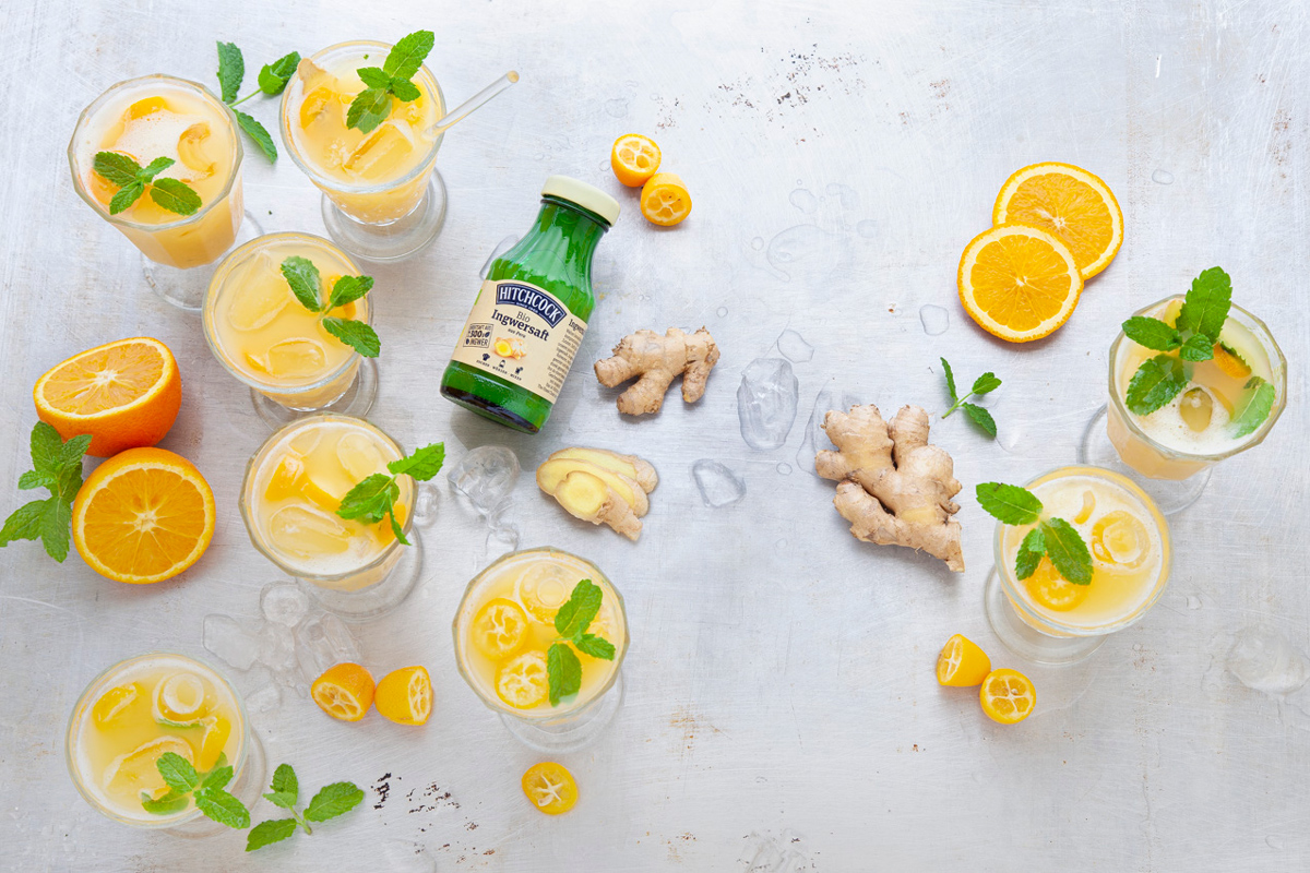 Mocktail mit Orange, Ingwer und Minze