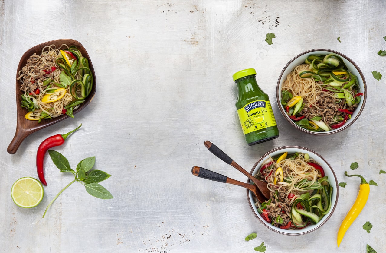 Thailändischer Glasnudelsalat mit Ingwersaft